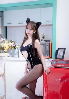 女邻居4