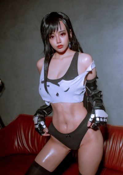 我在游戏里被各种h