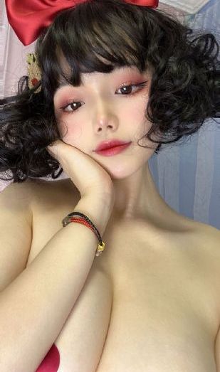 含着她的花蒂啃咬高潮69电影