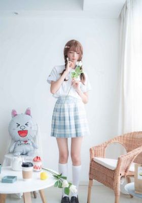 《裙子里面是野兽》